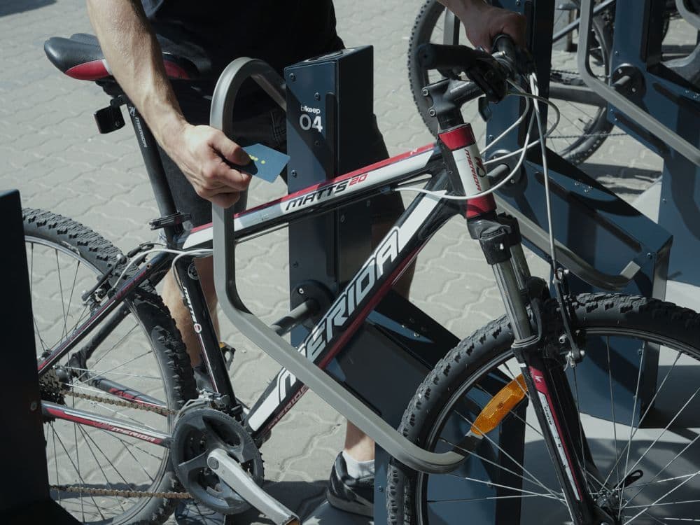strapi-seed-1773662445628-bikeep-bike-station-bike-parking-station-and-2-point-locking-rfid-card
